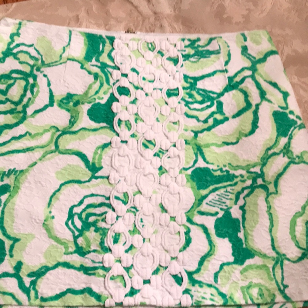 Lily Pulitzer green and white skirt like new - Picture 2 of 5